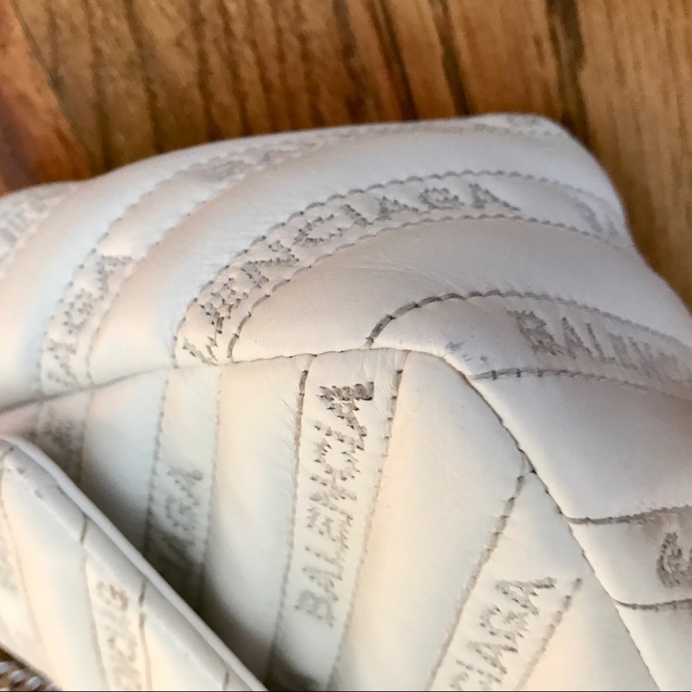 Balenciaga small matelasse leather bag - Picture 10 of 16